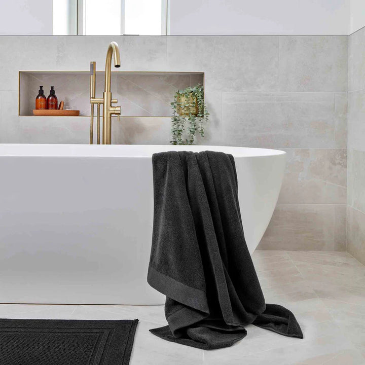 CHRISTY Luxe Towels - Black