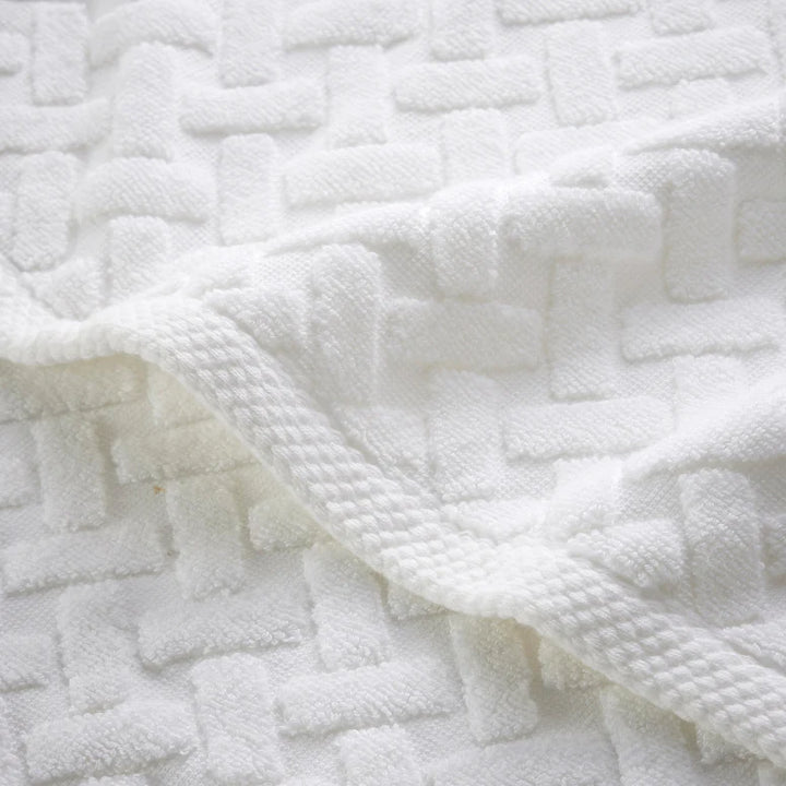 Close-up of CHRISTY Trellis - White