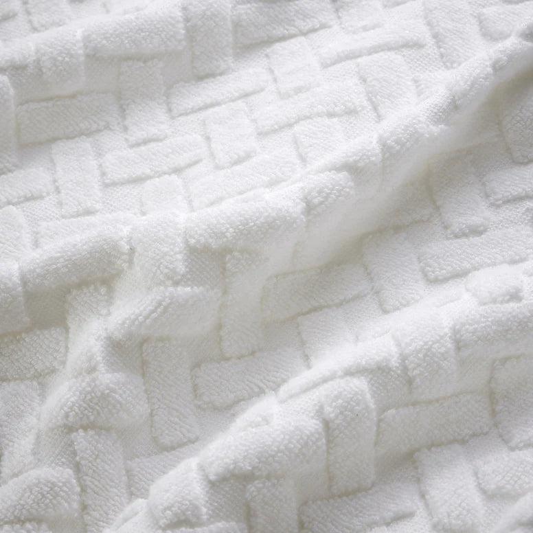 Close-up of CHRISTY Trellis - White