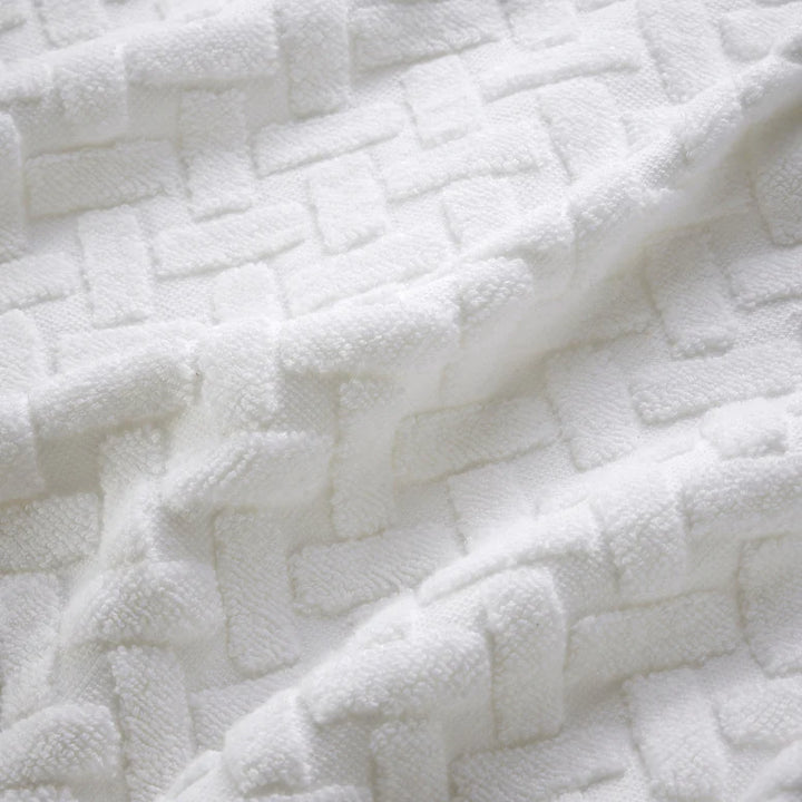 Close-up of CHRISTY Trellis - White